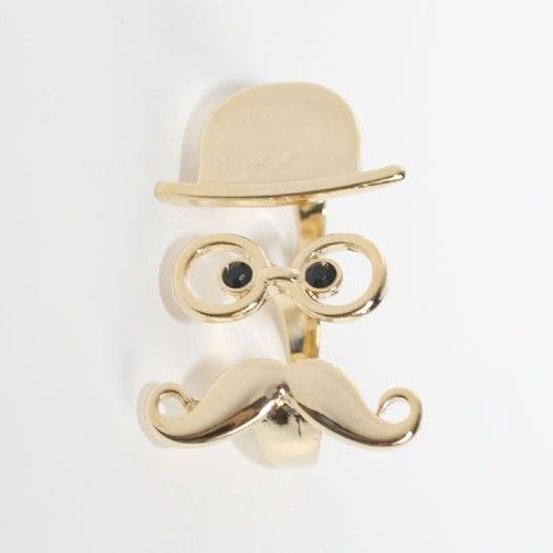 Anel Dourado Homem de Bigode e Chapéu